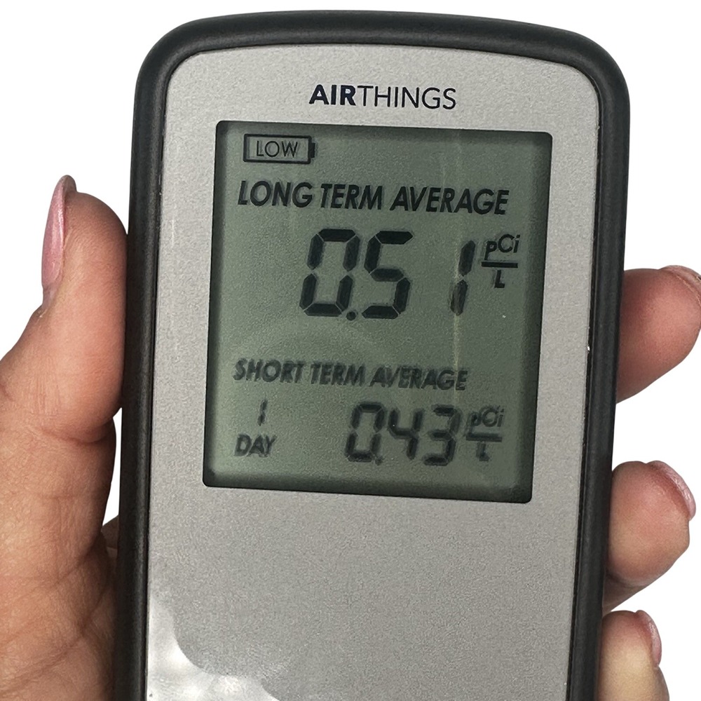 Airthings Corentium Home Radon Detector Digital‎ Portable Monitor 223 Black Gray